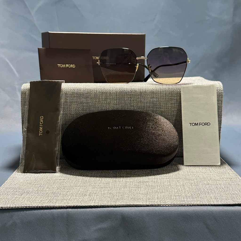 Tom Ford Oversized Gradient Sunglasses Brand New With Coa Save 276